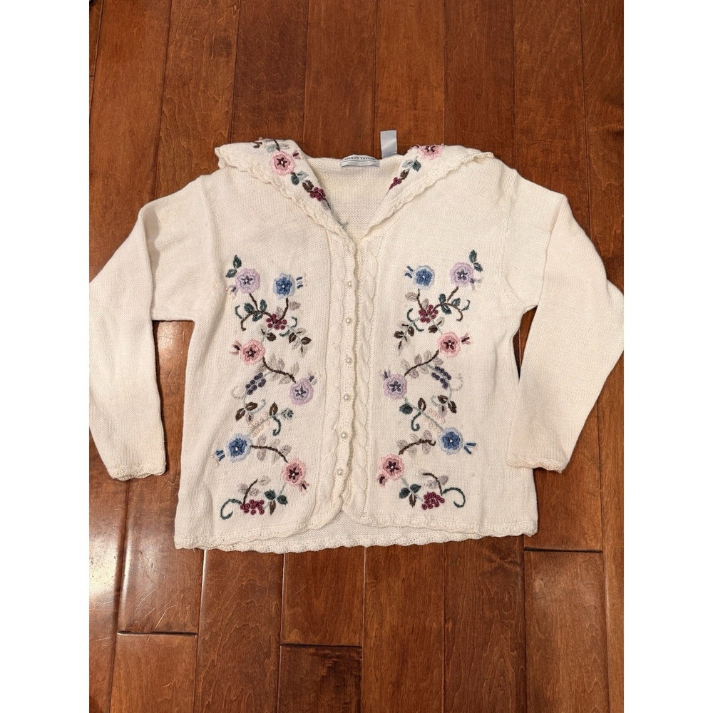 VTG Carolyn Taylor Floral Embroidered Pearl Cardigan Middy Collar Sweater Granny